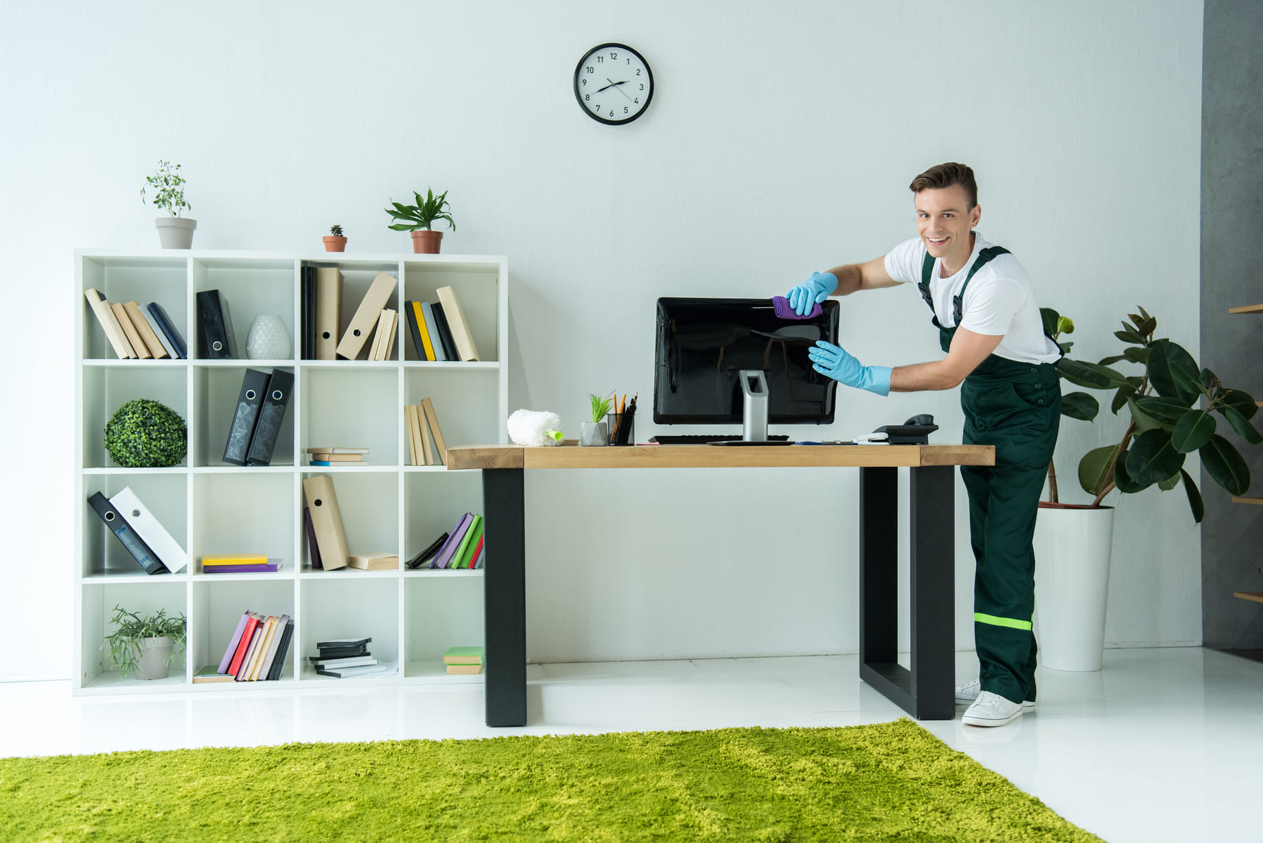Certified cleaning for corporate workspaces performed by experts in professional office environments.