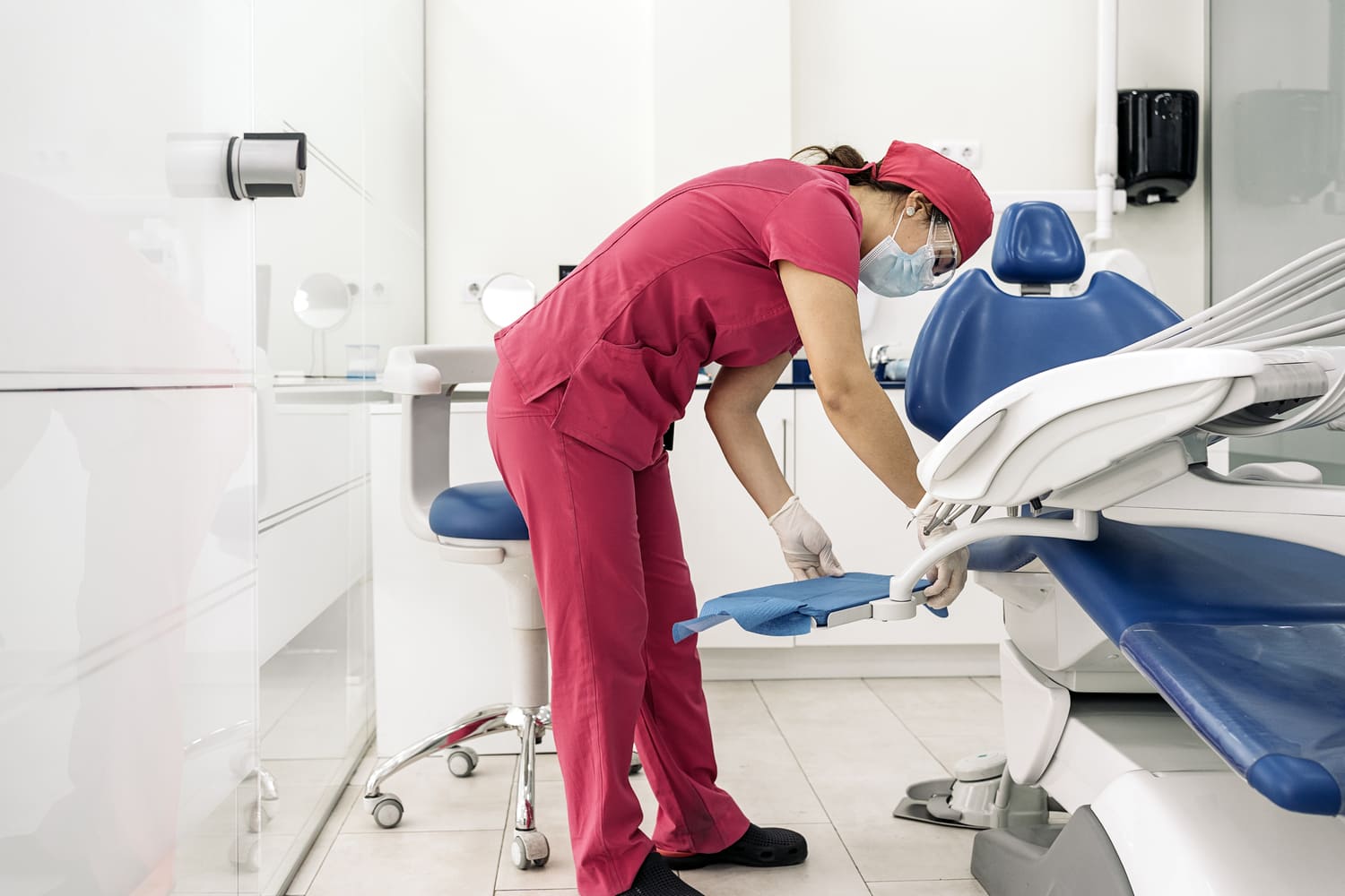 Deep cleaning of dental clinics in charlotte performed by professionals for dental clinics.