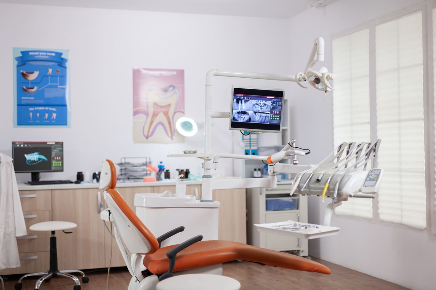 Impact of professional cleaning on patient confidence performed by professionals for dental clinics.