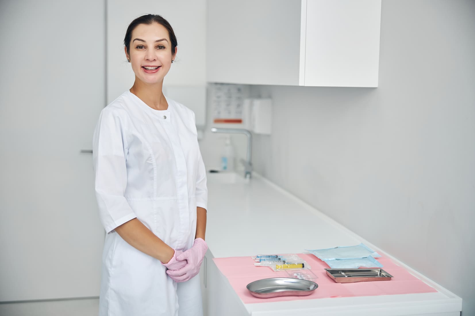 Importance of a hygienic dental environment performed by professionals for dental clinics.